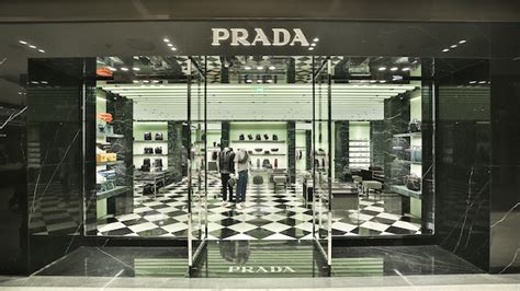 prada in cina